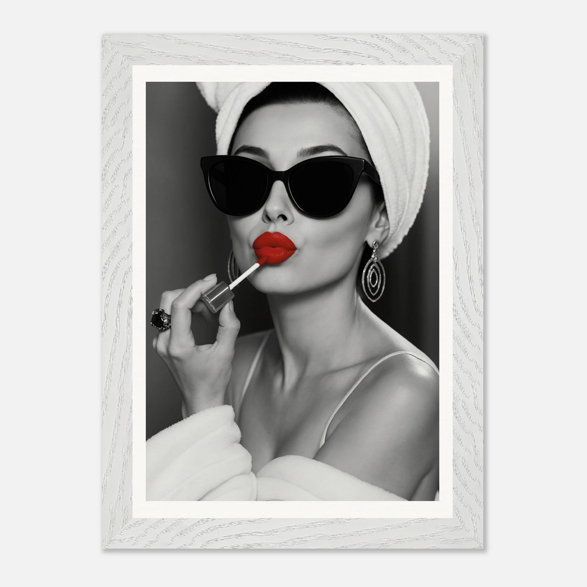 Red Lipstick Audrey
