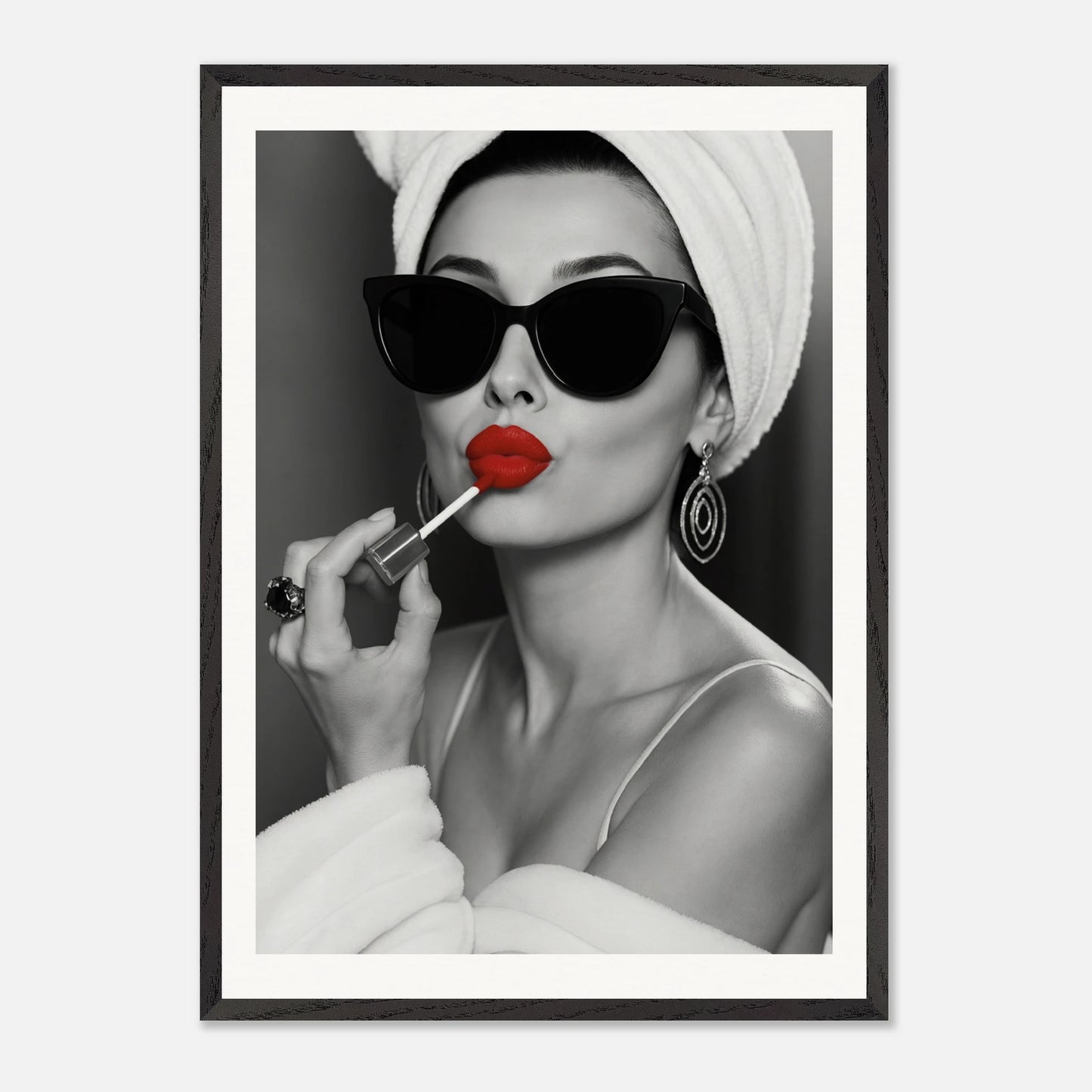 Red Lipstick Audrey
