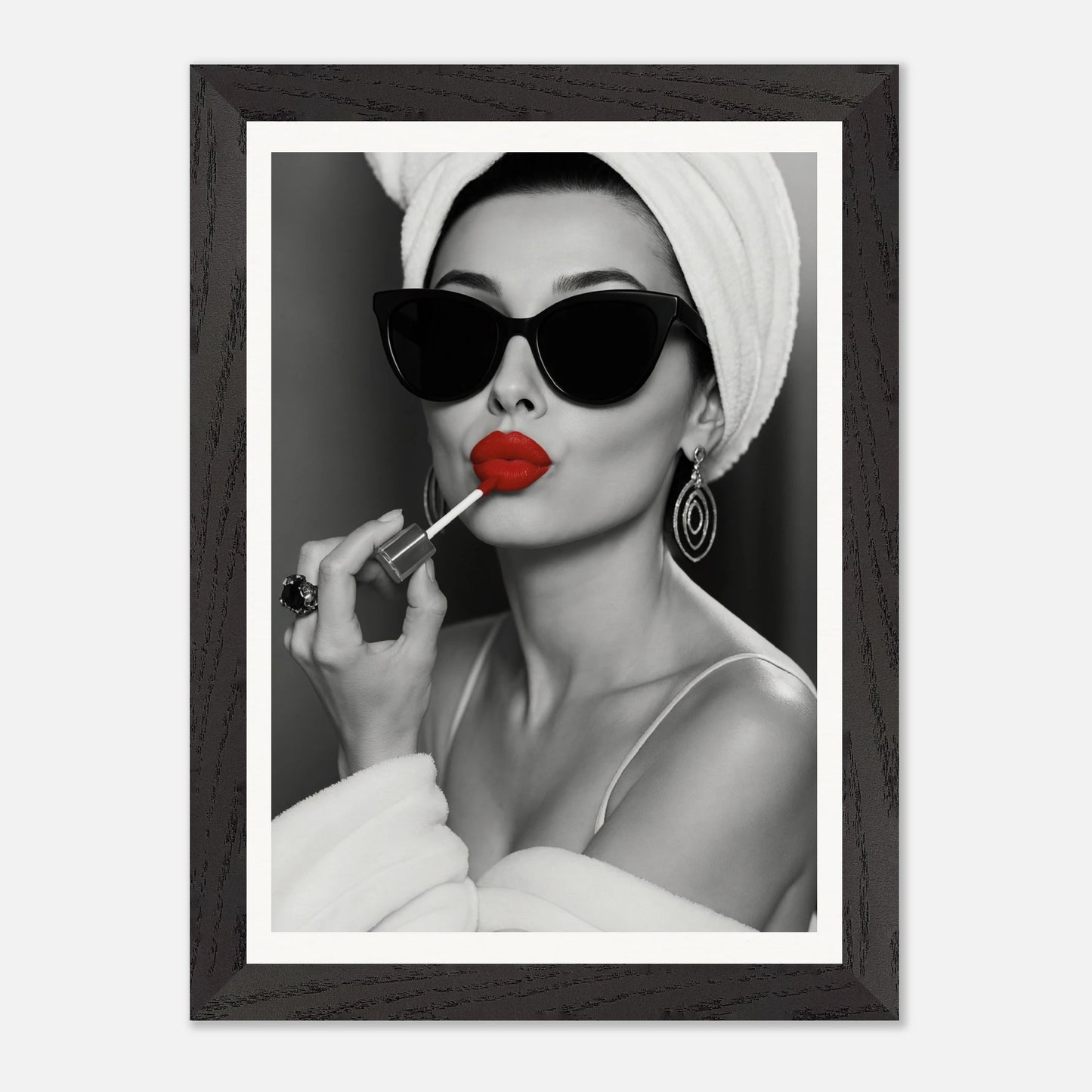 Red Lipstick Audrey